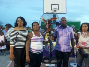 11267286_737620083013107_1118117030_n