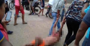 multitud-enfurecida-agrede-hombre-por-violador