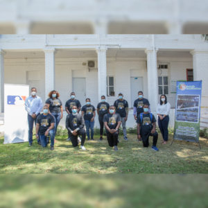 Grupo de exjugadores que participaron en el lanzamiento.