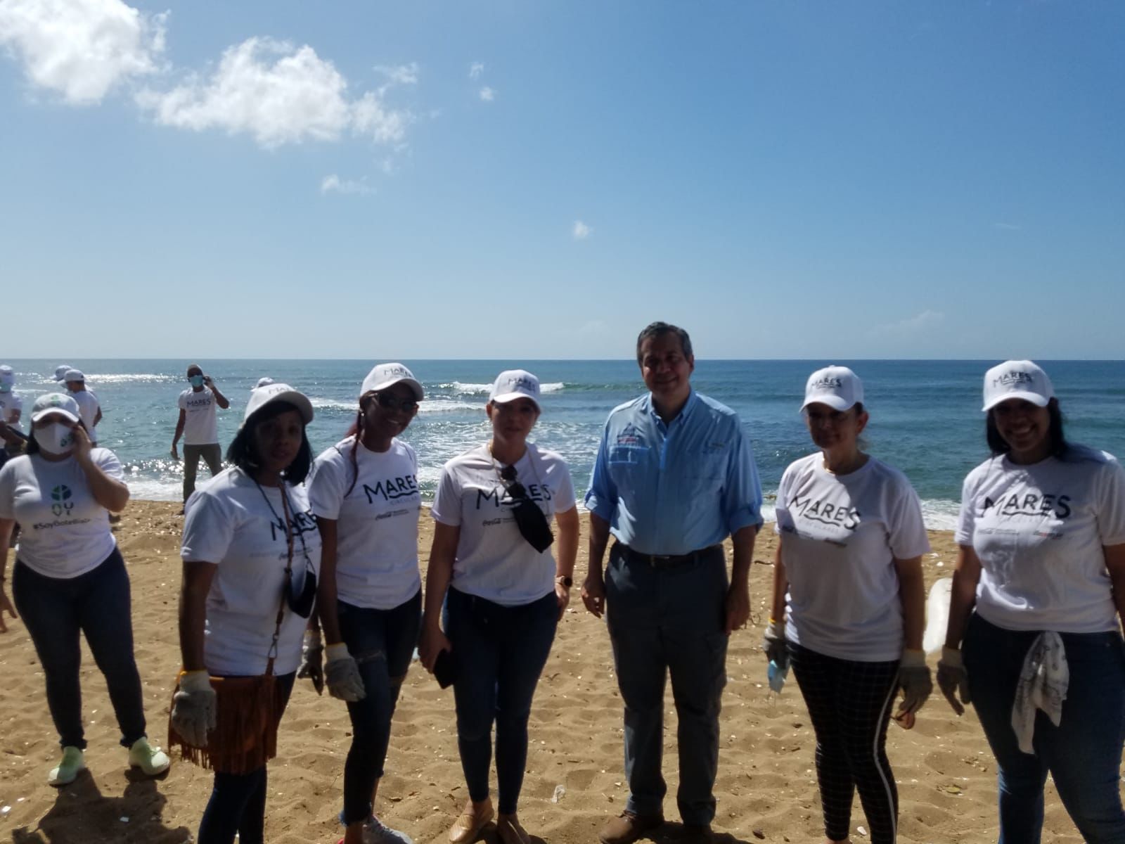 (FOTO) Jornada de Limpieza en el malecón de Santo Domingo