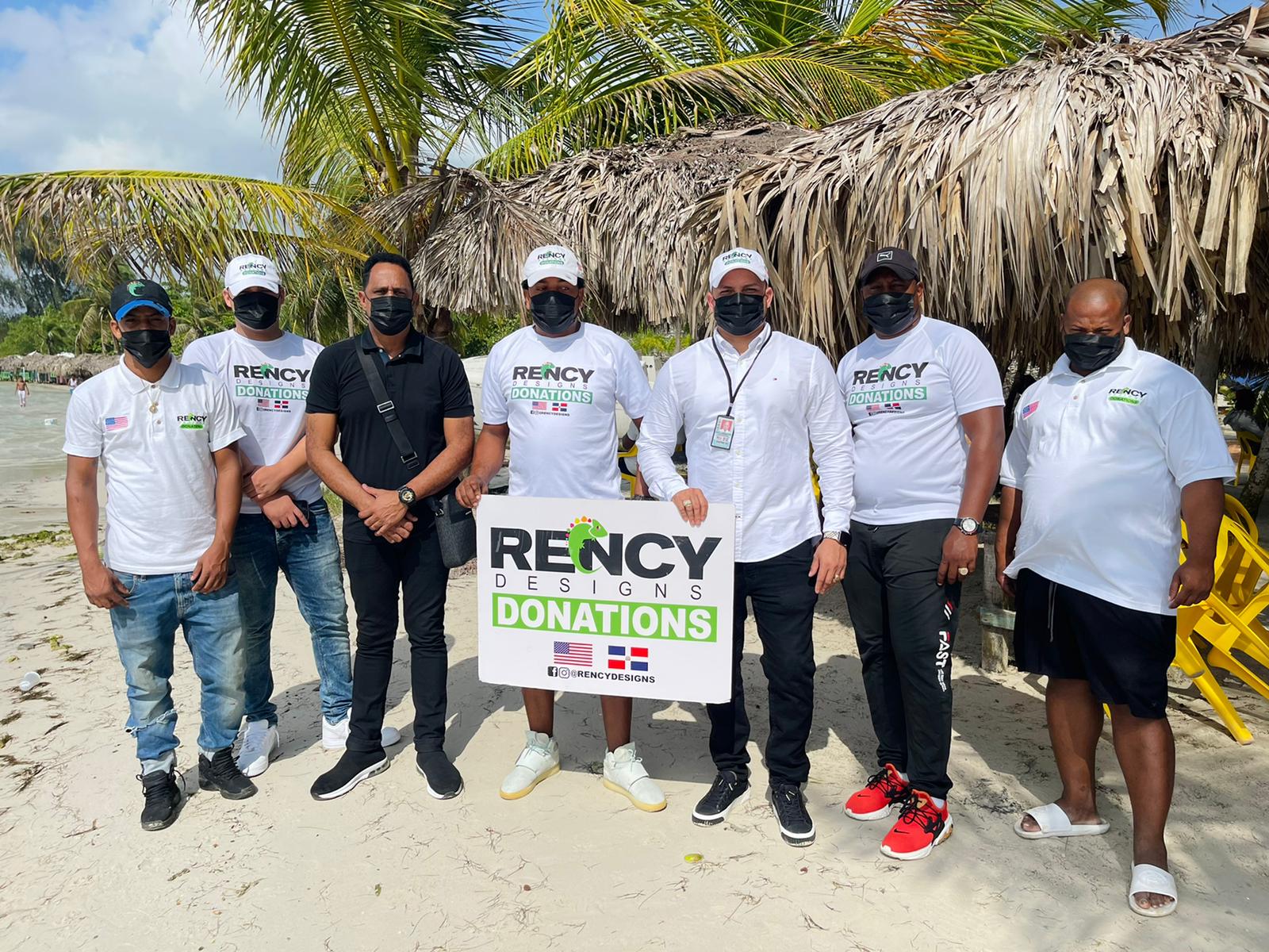 Fundación Designs Donations USA visita playa de Boca Chica