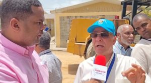 ALCALDE MANUEL JIMENEZ Y MOISES GONZALEZ ENTREVISTA MOVILIDAD SOSTENIBLE BICIMENTRO (1)