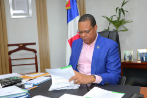 Director ejecutivo de Pro Consumidor, Eddy Alcántara