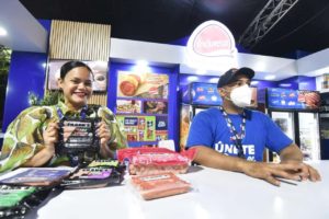 Expositores en la EXPO Amaprosan 2022