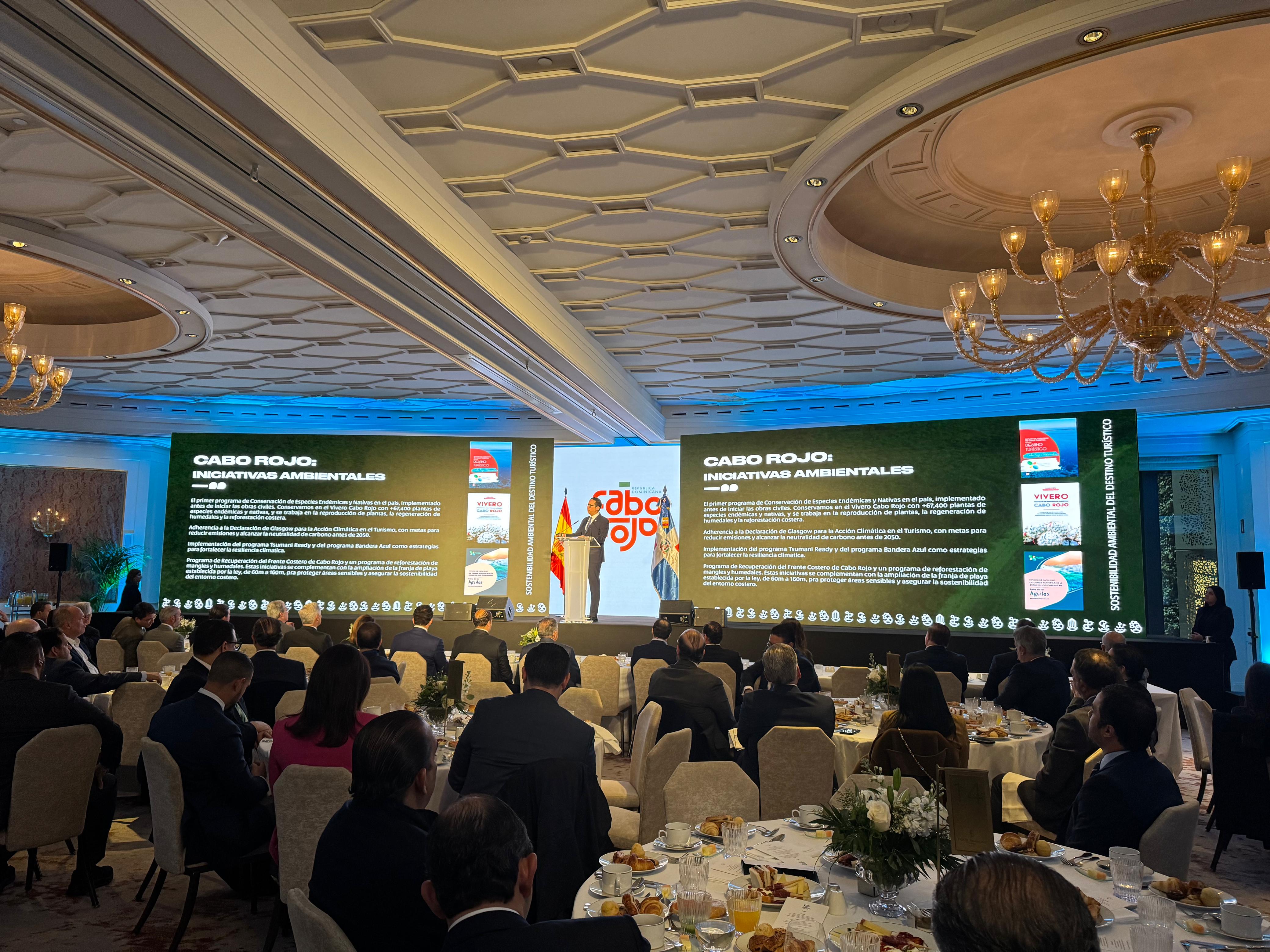 Sigmund Freund presenta en Fitur destino Cabo Rojo.