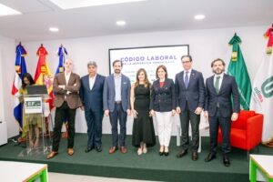 1.Foto Principal. Martín Bretón, Arturo de las Heras,Laura Peña Izquierdo, Patricia Portela, César Dargam y Antonio Reina. jpeg