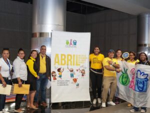 CONANI Cierra Mes de la Prevención del Abuso Infantil con Impactante Parada Artística en Santo Domingo Este