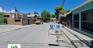 Avanza a Buen Ritmo Construcción de Aceras y Contenes en Cabral con Respaldo de Khoury Industrial