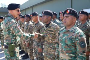 Comandante General del Ejército Fortalece Seguridad Fronteriza en Elías Piña