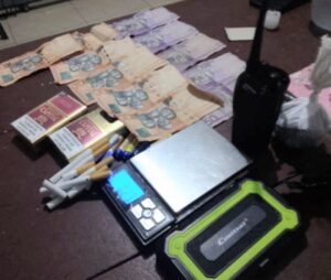 IPolicía Nacional Apresa a Hombre con Narcóticos y Otros Ilícitos en Barahona