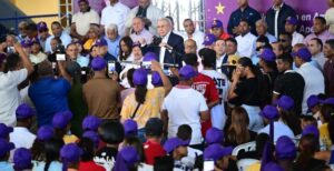 Danilo Medina exige expliquen sobrecosto presa Monte Grande