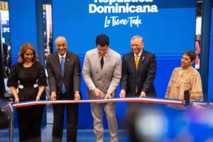 David Collado inaugura stand dominicano en ANATO 2026 para fortalecer llegada de turistas colombianos