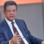 Leonel opina sector eléctrico no recibe «inversiones necesarias»