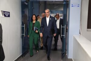 Presidente Abinader aprueba resolución que crea el SISMAP Seguridad Ciudadana para fortalecer gestión policial