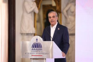 Presidente Abinader informa se destinó un aporte especial de RD$2,500 millones de pesos al Ministerio de Obras Públicas para correcciones de infraestructuras en el país