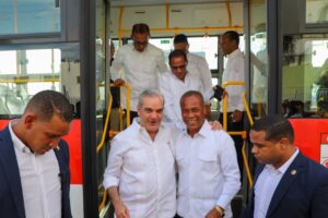 Presidente Luis Abinader pone en marcha el Corredor Independencia y amplía el Sistema Integrado de Transporte