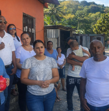 Familia de Enriquillo denuncia presunta sustracción de efectivo en operativo policial; piden investigación