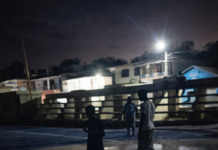 ¡A OSCURAS! Deportistas de Vicente Noble lanzan grito de auxilio por abandono de cancha municipal