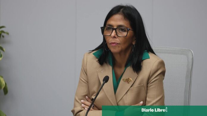 Delcy Rodríguez anuncia más cambios regionales en la Fuerza Armada